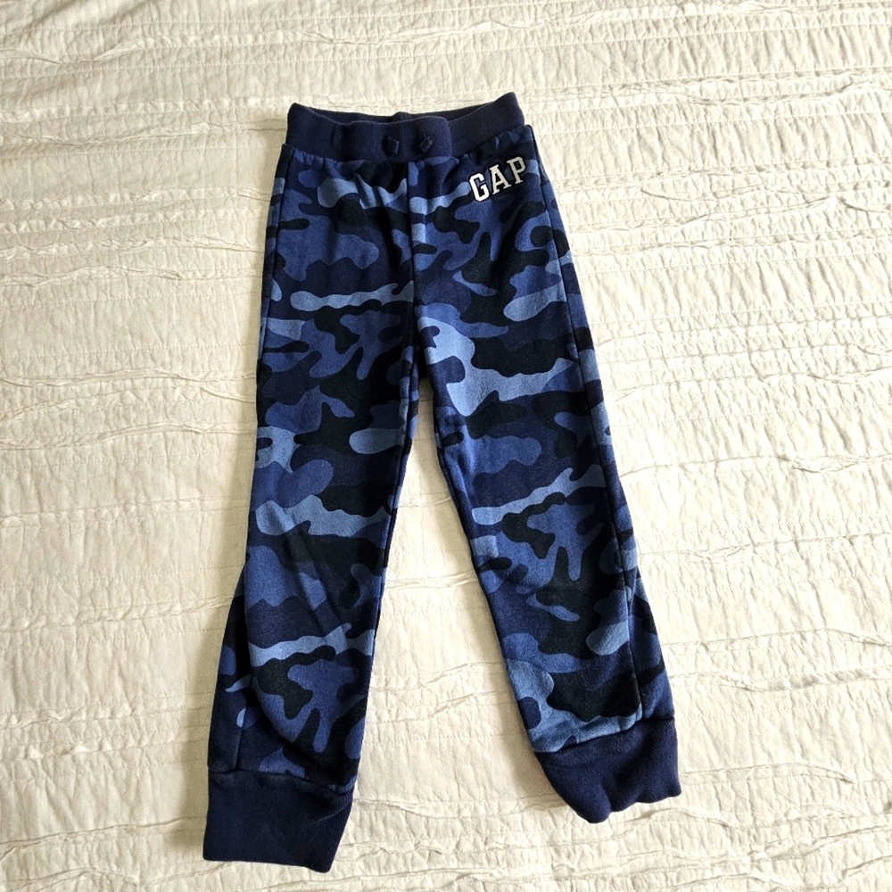 Boy's GAP 5t blue camo joggers